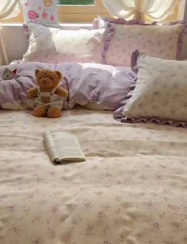 91家纺网 家纺一手货源 找家纺 韩巢家纺 2025新款针织双层纱花边款被套直播热销款四件套学生宿舍床单三件套-（提供卖家秀） 春意花开