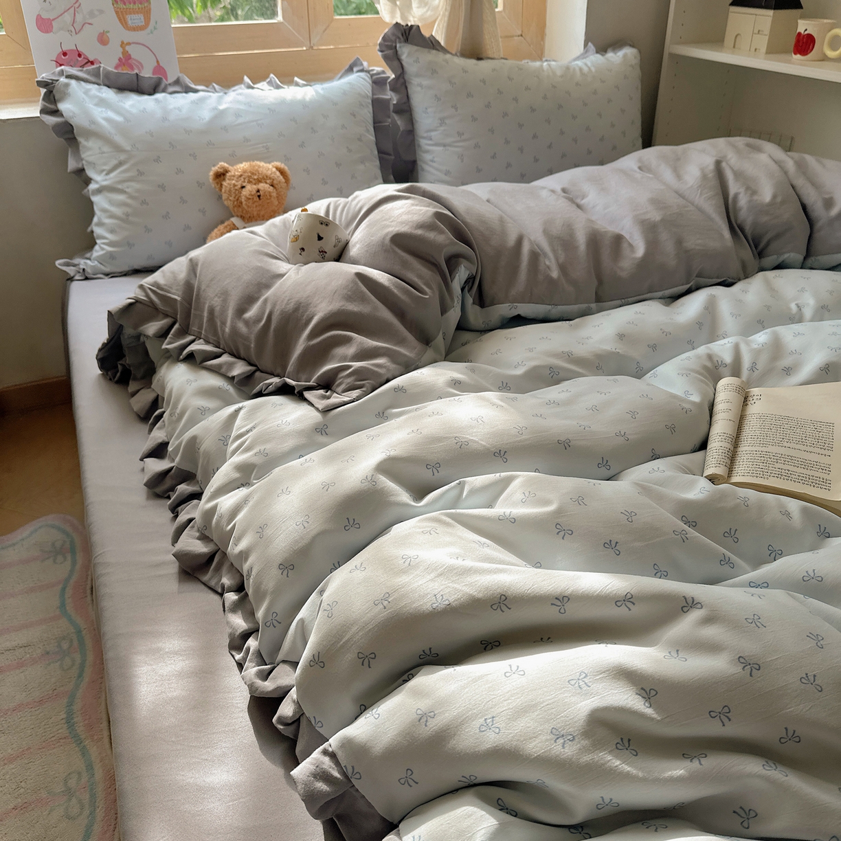 91家纺网 家纺一手货源 找家纺 韩巢家纺 2025新款针织双层纱花边款被套直播热销款四件套学生宿舍床单三件套-（提供卖家秀） 可爱多二