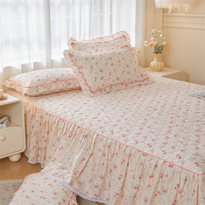 91家纺网 家纺一手货源 找家纺 缦彩 2025新款韩版A类全棉公主风纯棉夹棉床裙 雾岛听风-粉