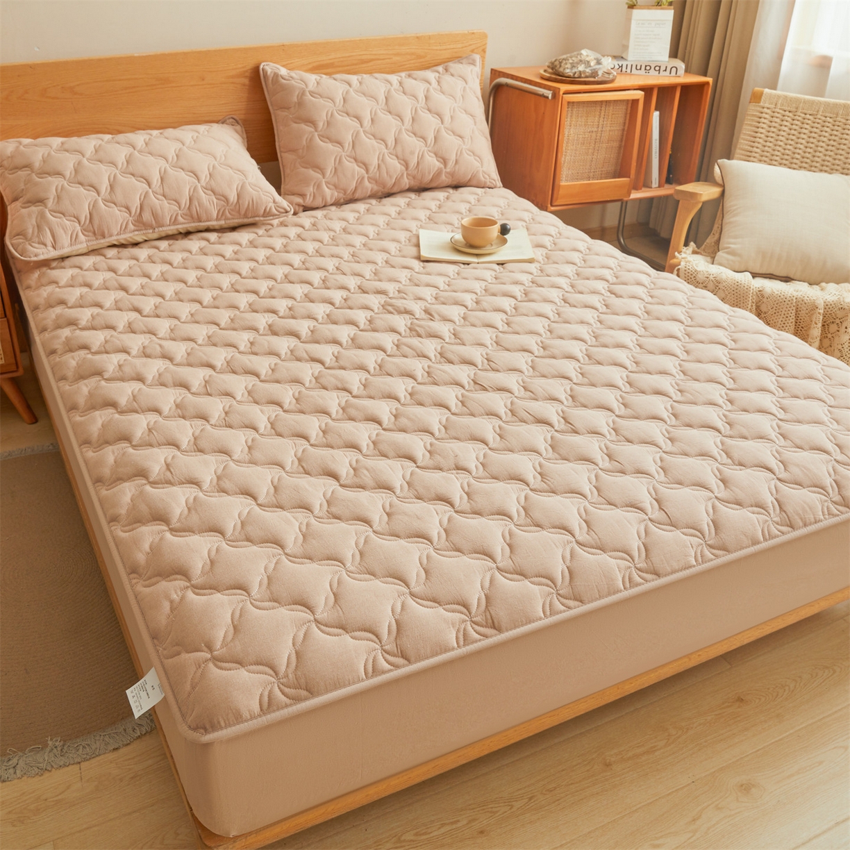 91家纺网 家纺一手货源 找家纺 多谷家纺 2026新款纯棉全棉色织水洗棉大豆夹棉床笠三件套 卡其