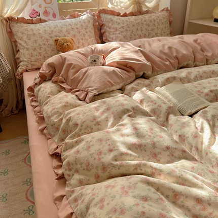 91家纺网 家纺一手货源 找家纺 （总）韩巢家纺 2025新款针织双层纱花边款被套直播热销款四件套学生宿舍床单三件套-（提供卖家秀）