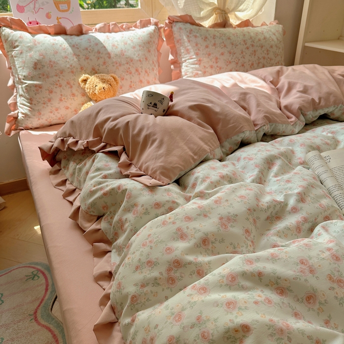 91家纺网 家纺一手货源 找家纺 韩巢家纺 2025新款针织双层纱花边款被套直播热销款四件套学生宿舍床单三件套-（提供卖家秀） 塞林娜绿