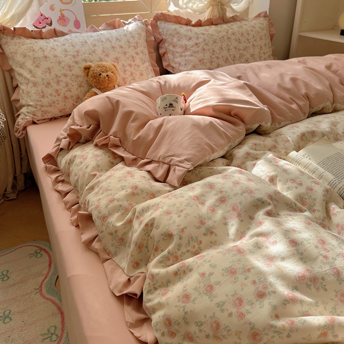 91家纺网 家纺一手货源 找家纺 韩巢家纺 2025新款针织双层纱花边款被套直播热销款四件套学生宿舍床单三件套-（提供卖家秀） 塞林娜米黄