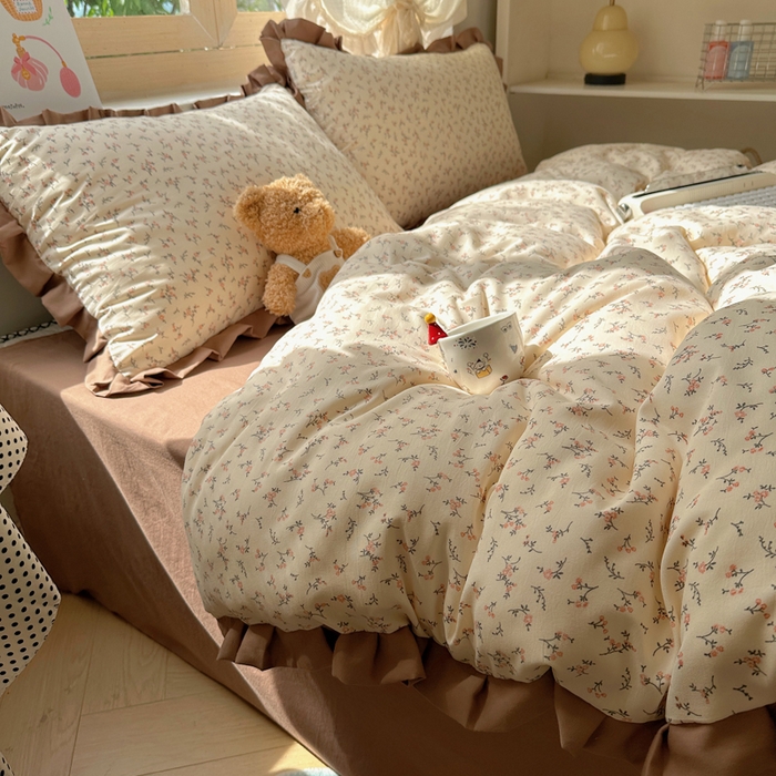 91家纺网 家纺一手货源 找家纺 韩巢家纺 2025新款针织双层纱花边款被套直播热销款四件套学生宿舍床单三件套-（提供卖家秀） 问秋黄