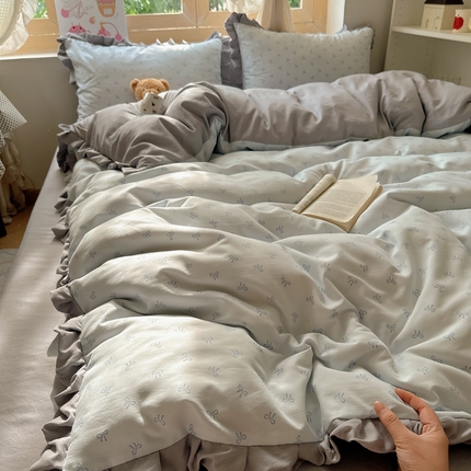 91家纺网 家纺一手货源 找家纺 （总）韩巢家纺 2025新款针织双层纱花边款被套直播热销款四件套学生宿舍床单三件套-（提供卖家秀）