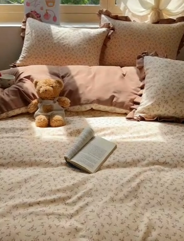 91家纺网 家纺一手货源 找家纺 韩巢家纺 2025新款针织双层纱花边款被套直播热销款四件套学生宿舍床单三件套-（提供卖家秀） 问秋黄