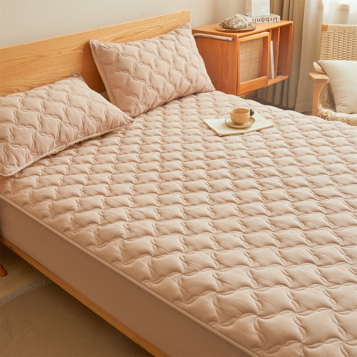 91家纺网 家纺一手货源 找家纺 多谷家纺 2026新款纯棉全棉色织水洗棉大豆夹棉床笠三件套 卡其