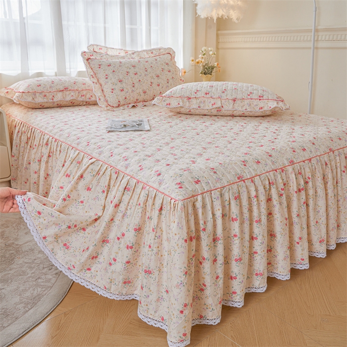 91家纺网 家纺一手货源 找家纺 缦彩 2025新款韩版A类全棉公主风纯棉夹棉床裙 雾岛听风-粉