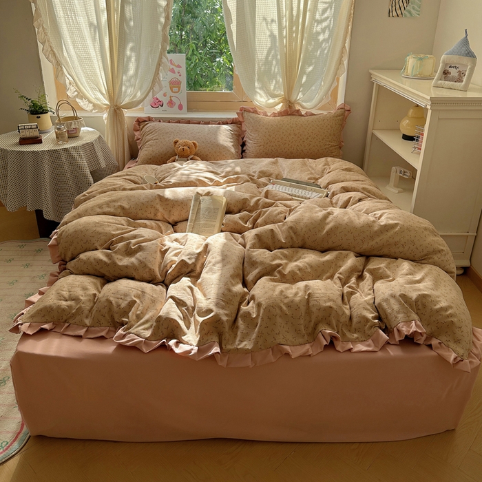 91家纺网 家纺一手货源 找家纺 韩巢家纺 2025新款针织双层纱花边款被套直播热销款四件套学生宿舍床单三件套-（提供卖家秀） 问秋棕