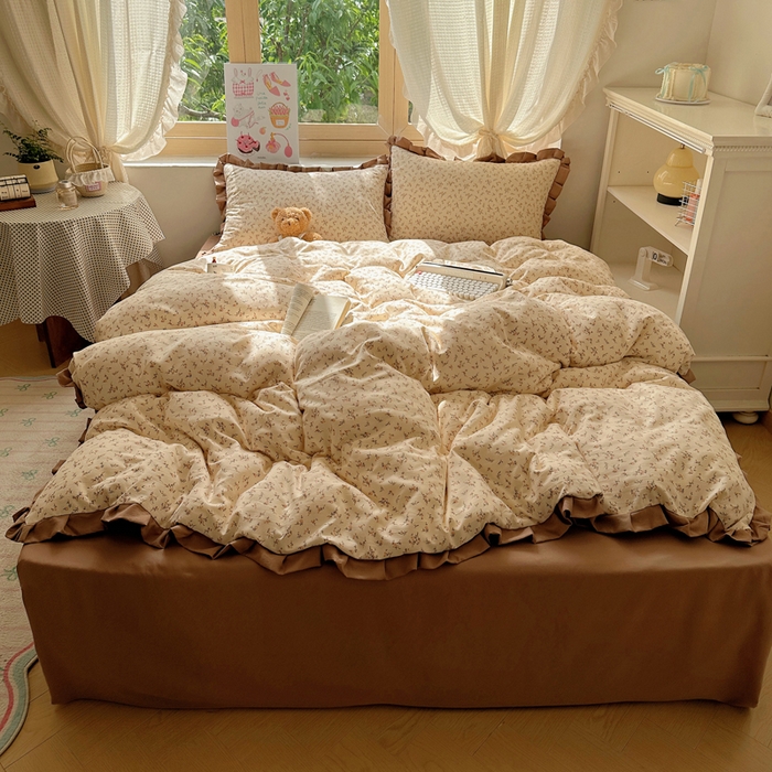 91家纺网 家纺一手货源 找家纺 韩巢家纺 2025新款针织双层纱花边款被套直播热销款四件套学生宿舍床单三件套-（提供卖家秀） 问秋黄