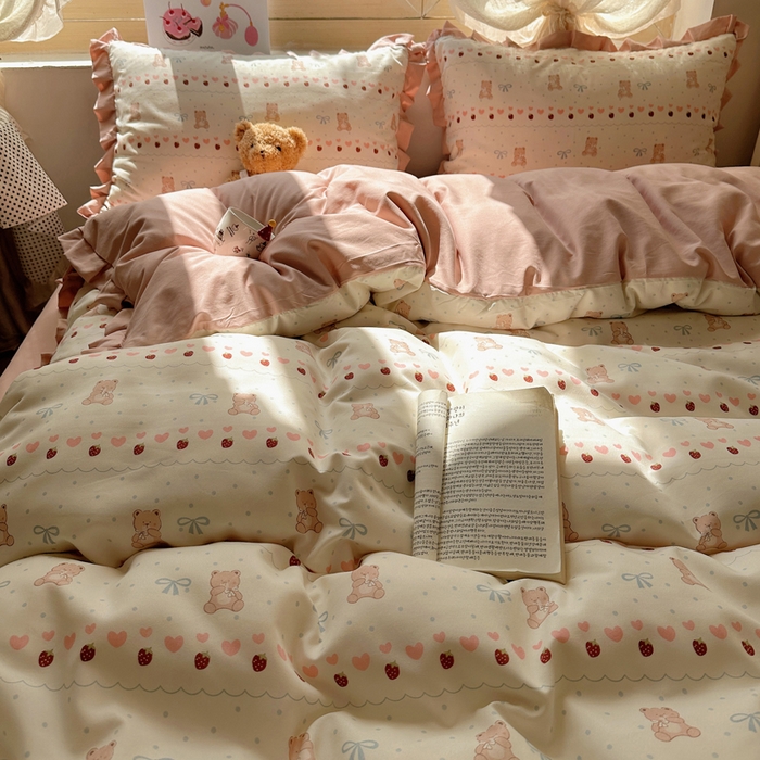 91家纺网 家纺一手货源 找家纺 韩巢家纺 2025新款针织双层纱花边款被套直播热销款四件套学生宿舍床单三件套-（提供卖家秀） 可爱熊