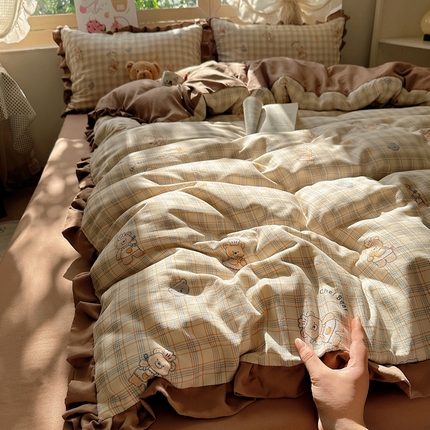 韩巢家纺 2025新款针织双层纱花边款被套直播热销款四件套学生宿舍床单三件套-（提供卖家秀） 熊先生