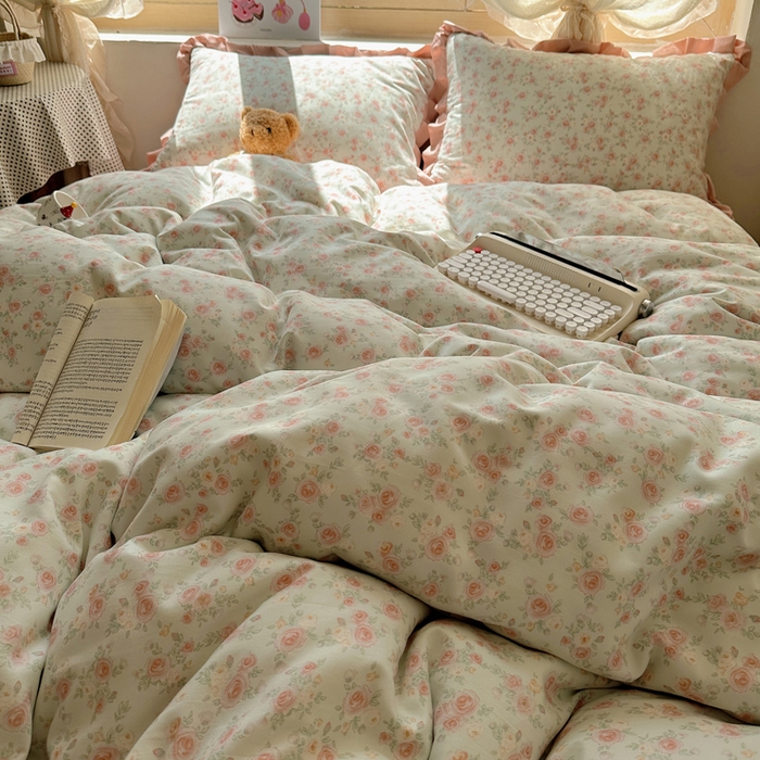 91家纺网 家纺一手货源 找家纺 韩巢家纺 2025新款针织双层纱花边款被套直播热销款四件套学生宿舍床单三件套-（提供卖家秀） 塞林娜绿