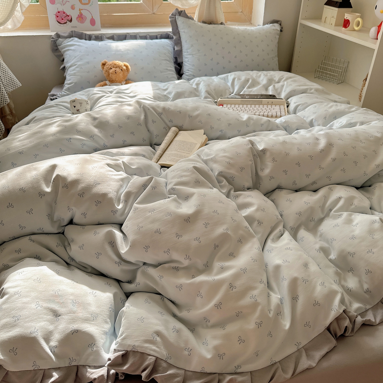 91家纺网 家纺一手货源 找家纺 韩巢家纺 2025新款针织双层纱花边款被套直播热销款四件套学生宿舍床单三件套-（提供卖家秀） 可爱多二