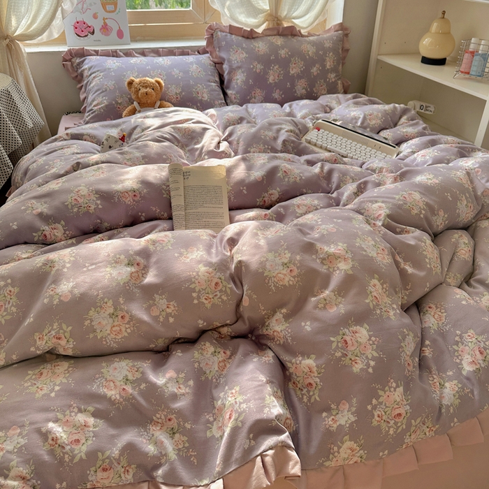 91家纺网 家纺一手货源 找家纺 韩巢家纺 2025新款针织双层纱花边款被套直播热销款四件套学生宿舍床单三件套-（提供卖家秀） 悠然紫