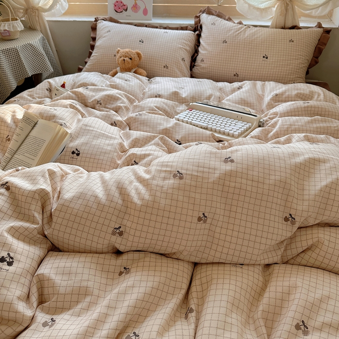 91家纺网 家纺一手货源 找家纺 韩巢家纺 2025新款针织双层纱花边款被套直播热销款四件套学生宿舍床单三件套-（提供卖家秀） 巧克力