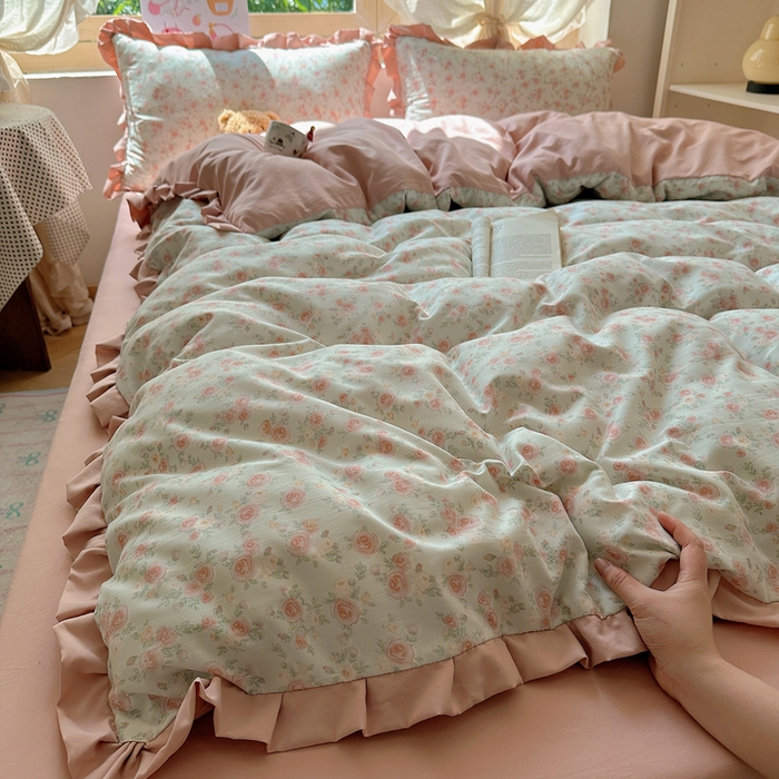 91家纺网 家纺一手货源 找家纺 韩巢家纺 2025新款针织双层纱花边款被套直播热销款四件套学生宿舍床单三件套-（提供卖家秀） 塞林娜绿