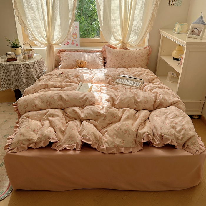 91家纺网 家纺一手货源 找家纺 韩巢家纺 2025新款针织双层纱花边款被套直播热销款四件套学生宿舍床单三件套-（提供卖家秀） 春和豆沙