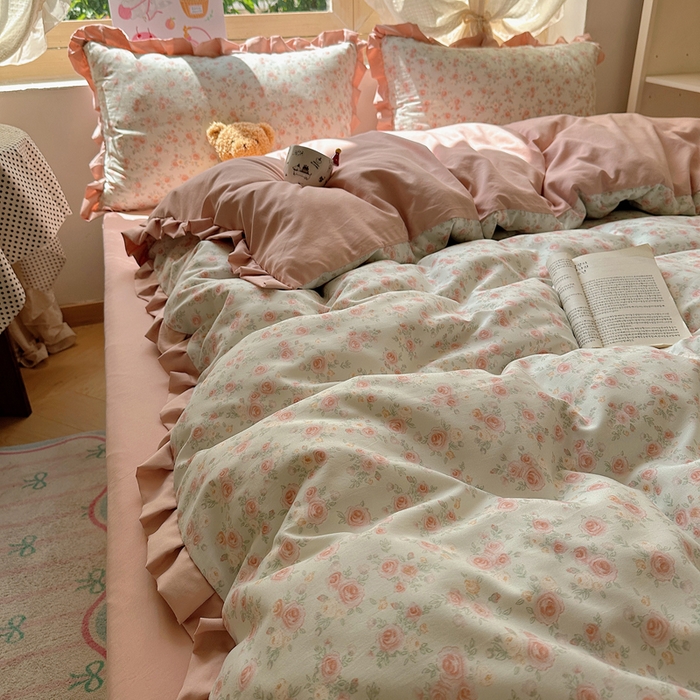 91家纺网 家纺一手货源 找家纺 韩巢家纺 2025新款针织双层纱花边款被套直播热销款四件套学生宿舍床单三件套-（提供卖家秀） 塞林娜绿