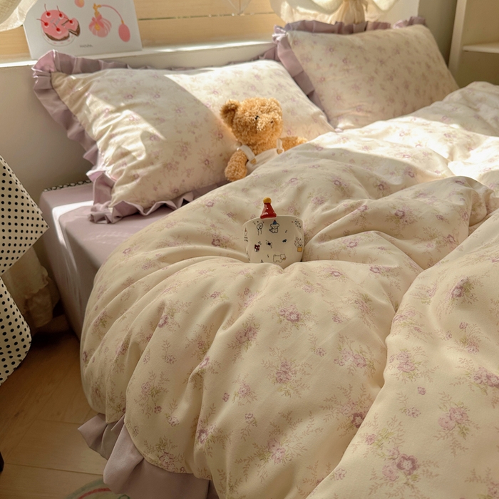 91家纺网 家纺一手货源 找家纺 韩巢家纺 2025新款针织双层纱花边款被套直播热销款四件套学生宿舍床单三件套-（提供卖家秀） 春意花开