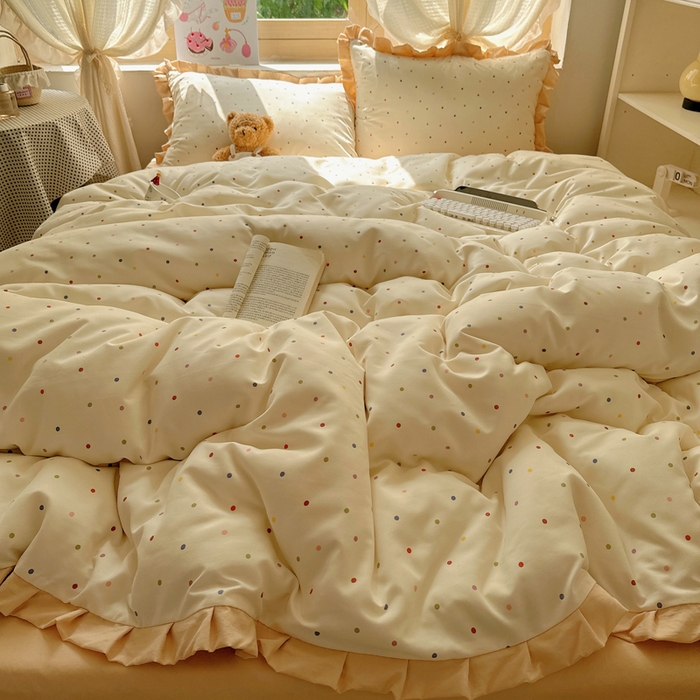 91家纺网 家纺一手货源 找家纺 韩巢家纺 2025新款针织双层纱花边款被套直播热销款四件套学生宿舍床单三件套-（提供卖家秀） 奶油波点米