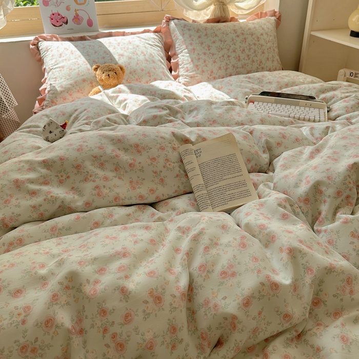 91家纺网 家纺一手货源 找家纺 韩巢家纺 2025新款针织双层纱花边款被套直播热销款四件套学生宿舍床单三件套-（提供卖家秀） 塞林娜绿