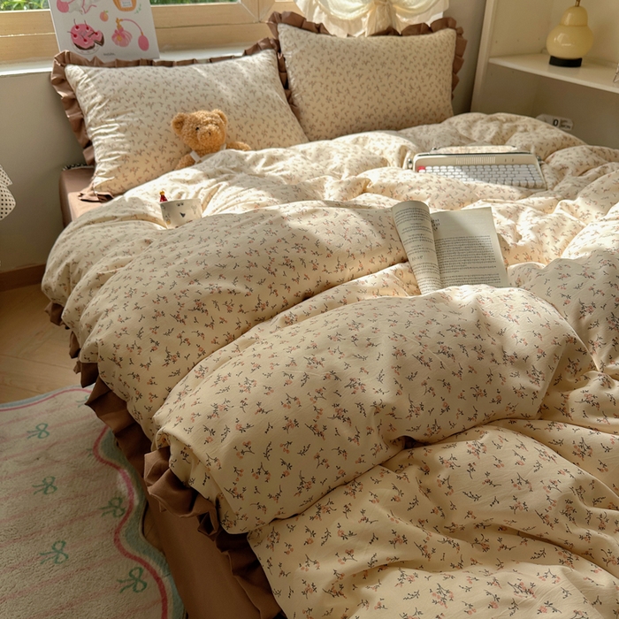 91家纺网 家纺一手货源 找家纺 韩巢家纺 2025新款针织双层纱花边款被套直播热销款四件套学生宿舍床单三件套-（提供卖家秀） 问秋黄