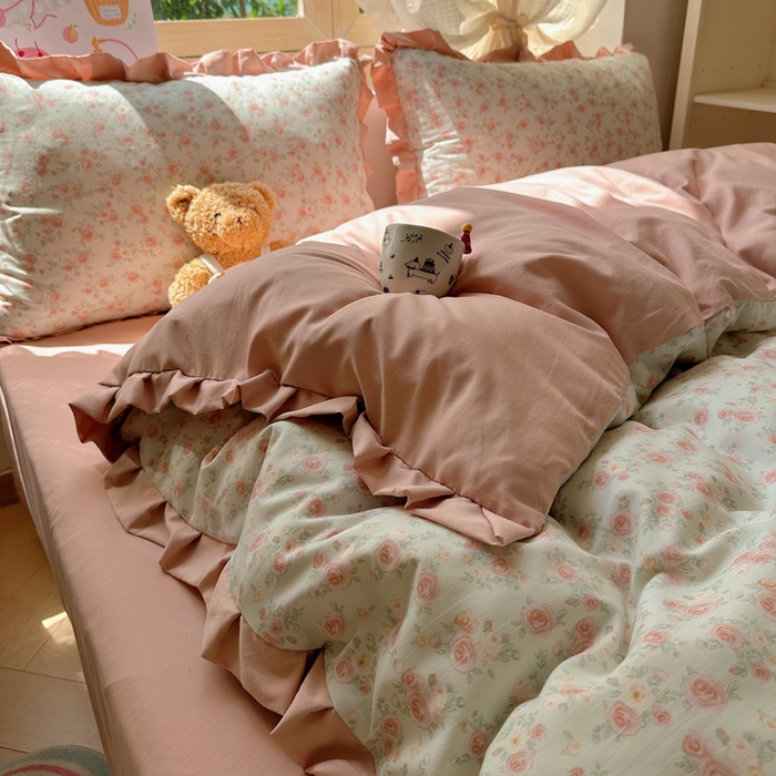 91家纺网 家纺一手货源 找家纺 韩巢家纺 2025新款针织双层纱花边款被套直播热销款四件套学生宿舍床单三件套-（提供卖家秀） 塞林娜绿