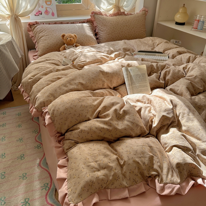 91家纺网 家纺一手货源 找家纺 韩巢家纺 2025新款针织双层纱花边款被套直播热销款四件套学生宿舍床单三件套-（提供卖家秀） 问秋棕