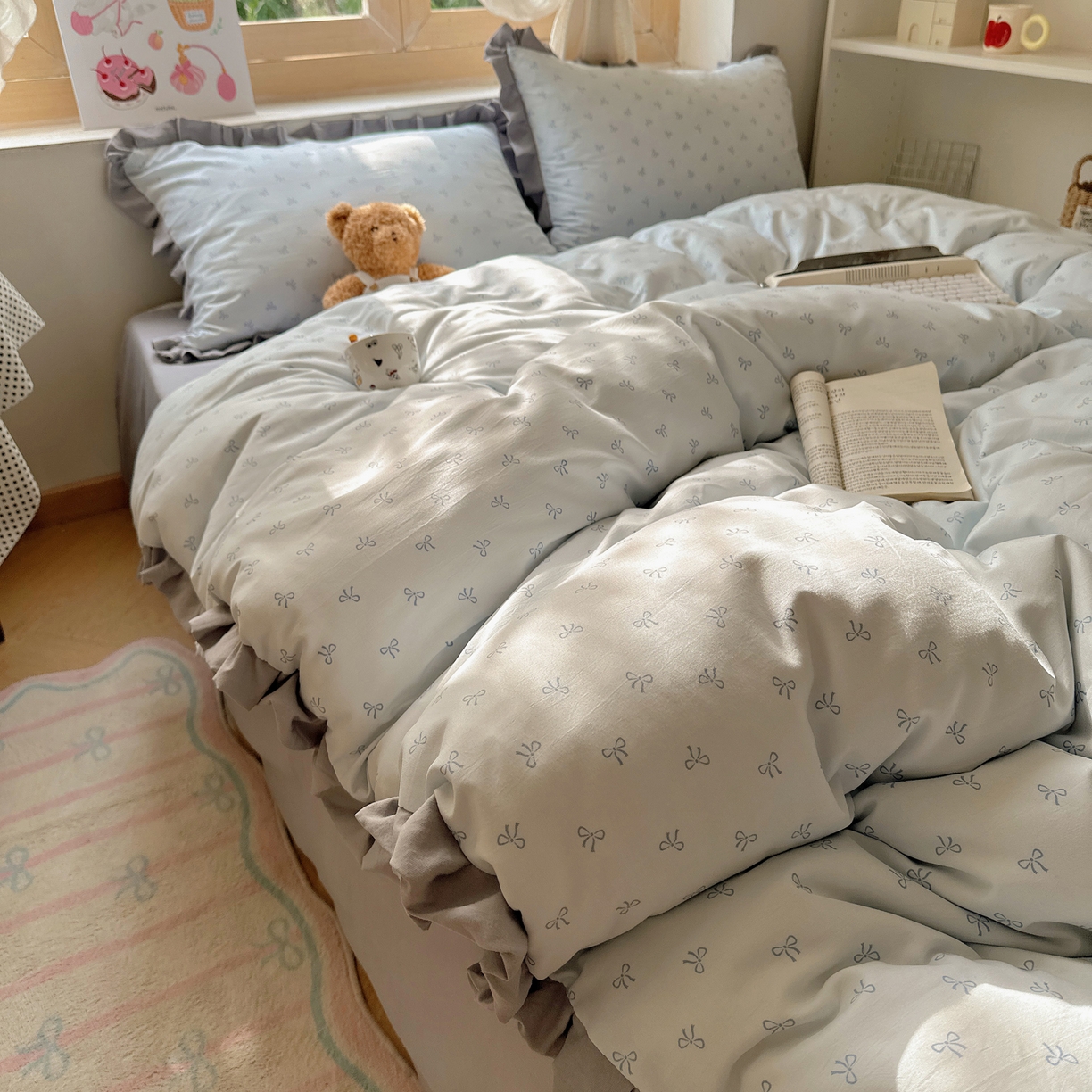 91家纺网 家纺一手货源 找家纺 韩巢家纺 2025新款针织双层纱花边款被套直播热销款四件套学生宿舍床单三件套-（提供卖家秀） 可爱多二
