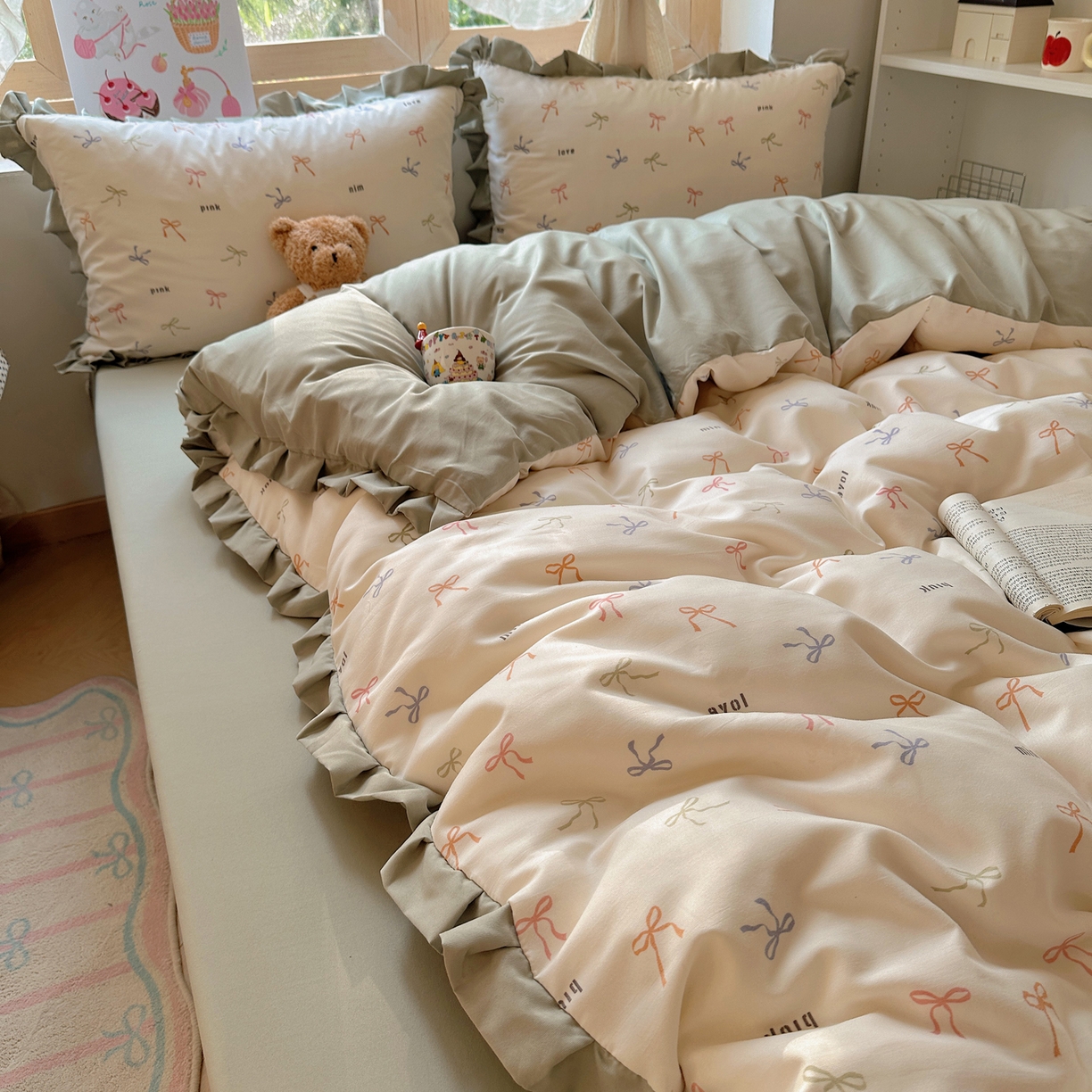 91家纺网 家纺一手货源 找家纺 韩巢家纺 2025新款针织双层纱花边款被套直播热销款四件套学生宿舍床单三件套-（提供卖家秀） 彩色蝴蝶绩