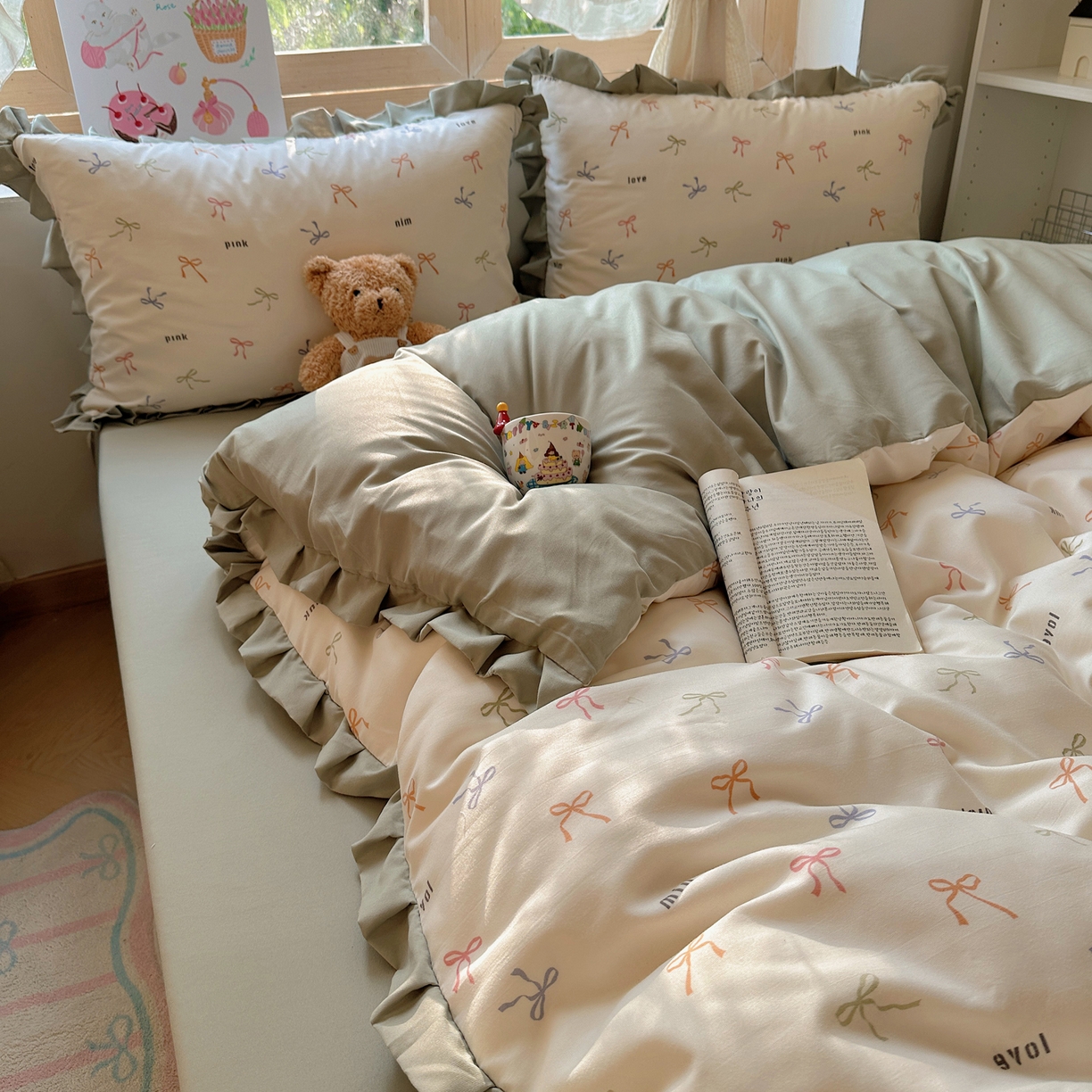 91家纺网 家纺一手货源 找家纺 韩巢家纺 2025新款针织双层纱花边款被套直播热销款四件套学生宿舍床单三件套-（提供卖家秀） 彩色蝴蝶绩