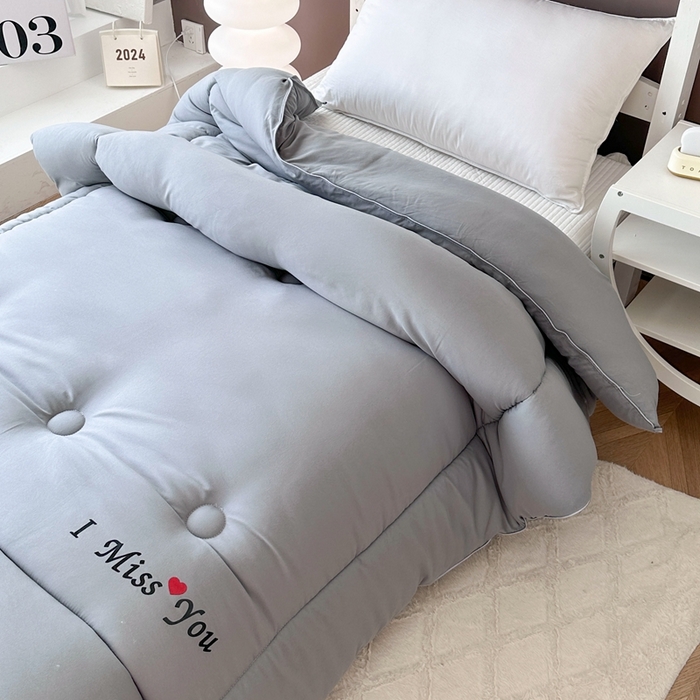 91家纺网 家纺一手货源 找家纺 招财狼家纺 2025新款学生大礼包三件套被子床垫枕芯 灰色