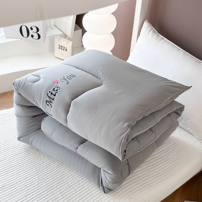 91家纺网 家纺一手货源 找家纺 招财狼家纺 2025新款学生大礼包三件套被子床垫枕芯 灰色