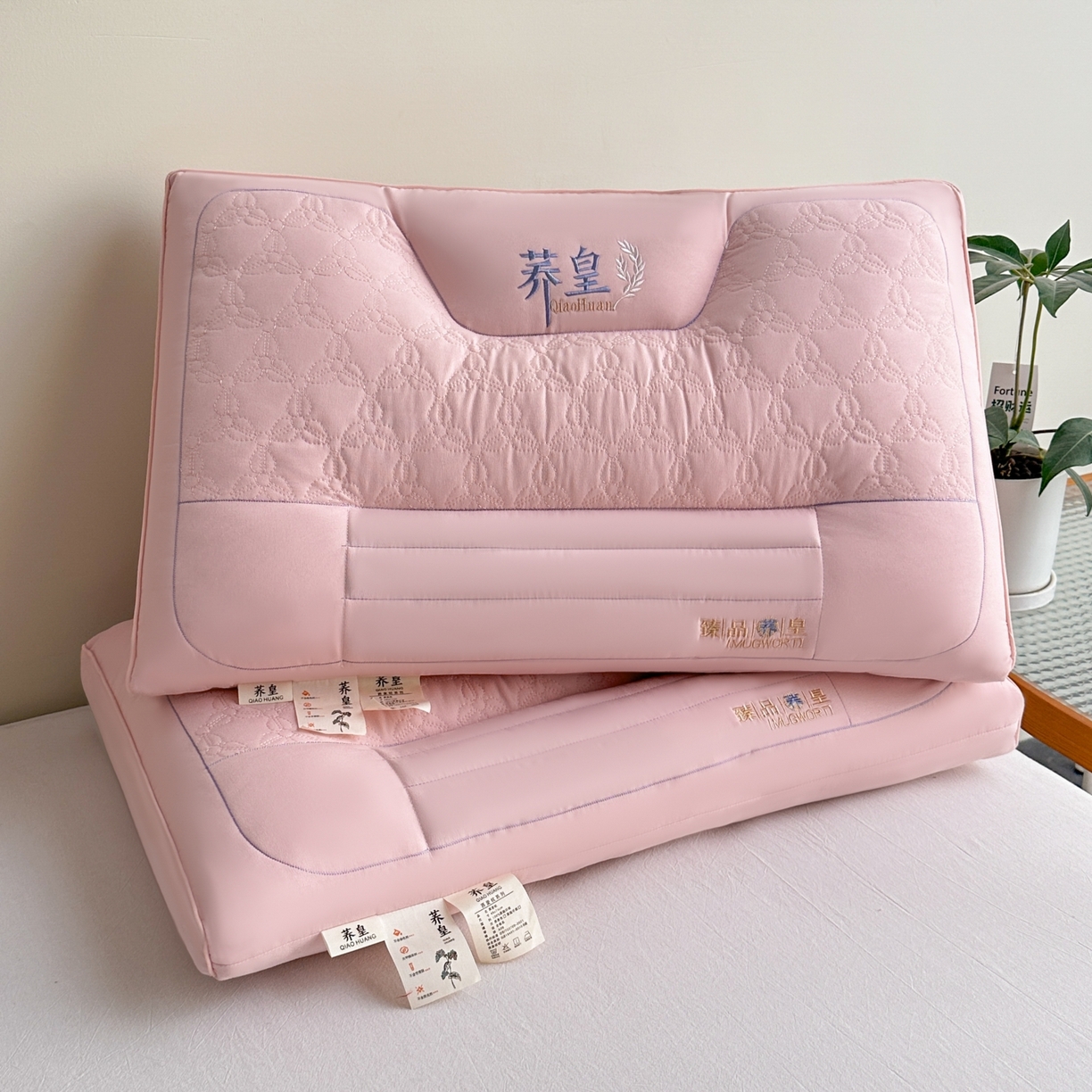91家纺网 家纺一手货源 找家纺 羽凡居 2025新款亲肤荞皇枕头枕芯 粉色 48*74cm/只