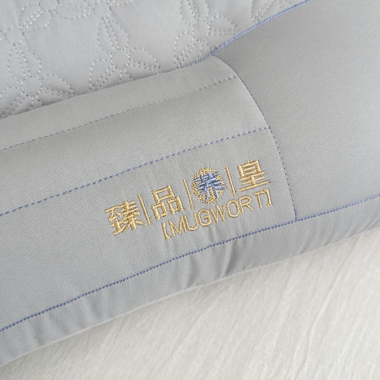 91家纺网 家纺一手货源 找家纺 羽凡居 2025新款亲肤荞皇枕头枕芯 灰色 48*74cm/只