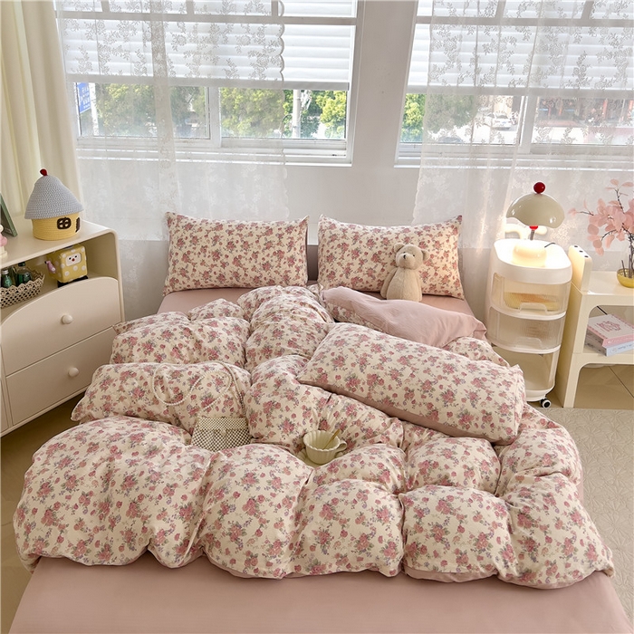 91家纺网 家纺一手货源 找家纺 优品阁 2025新款云感皱皱纱四件套 蔷薇花园