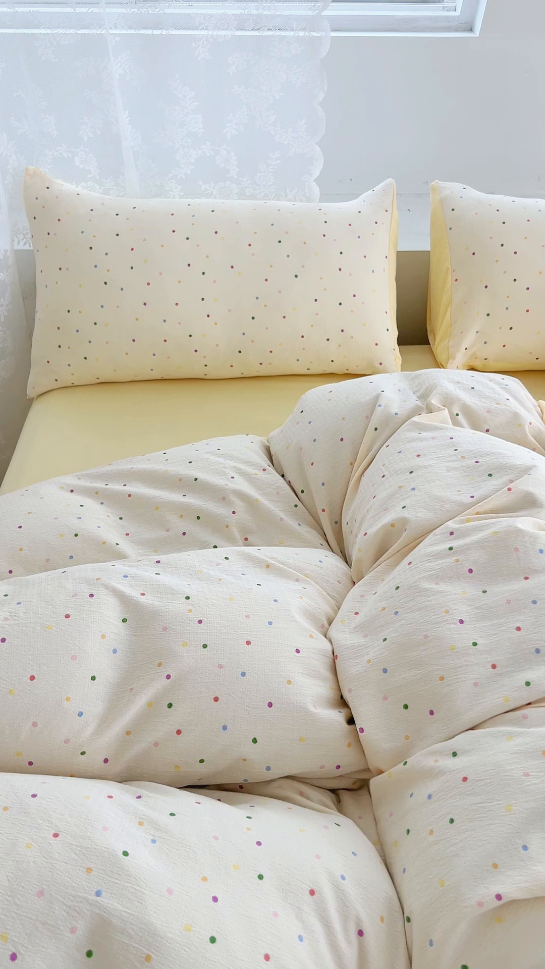 91家纺网 家纺一手货源 找家纺 优品阁 2025新款云感皱皱纱四件套 彩色波点