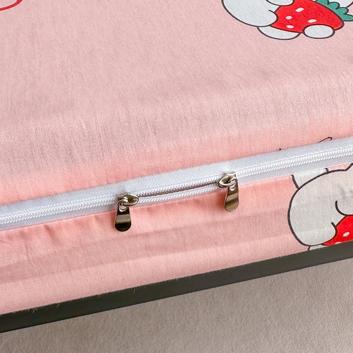 91家纺网 家纺一手货源 找家纺 凌云2025年新品全棉学生宿舍床垫套全包拉链式床笠单件纯棉床罩保护套 水果兔-粉