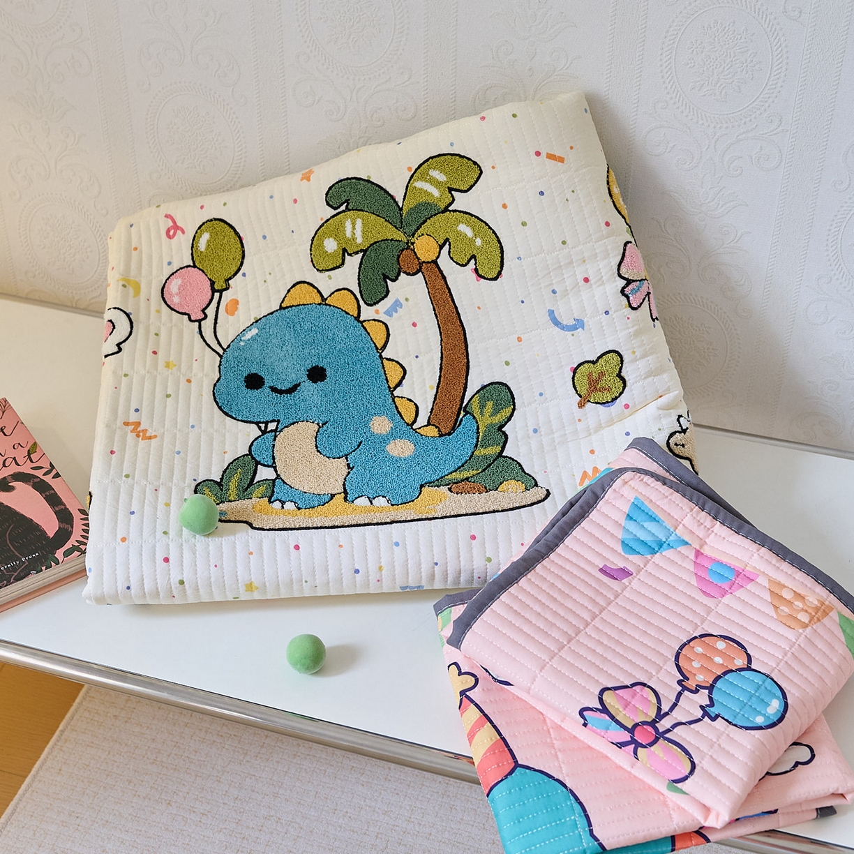 91家纺网 家纺一手货源 找家纺 鑫喜莱家纺 2025新款毛巾绣云朵棉床盖三件套 组合图仅供展示