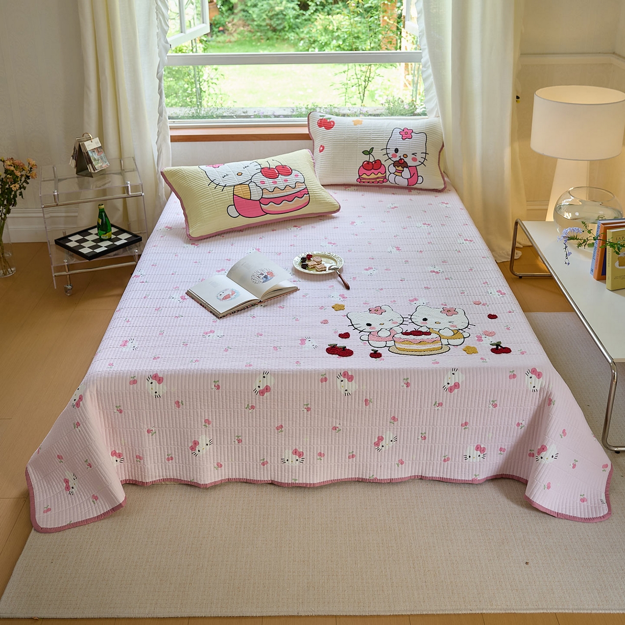 91家纺网 家纺一手货源 找家纺 鑫喜莱家纺 2025新款毛巾绣云朵棉床盖三件套 蛋糕猫咪