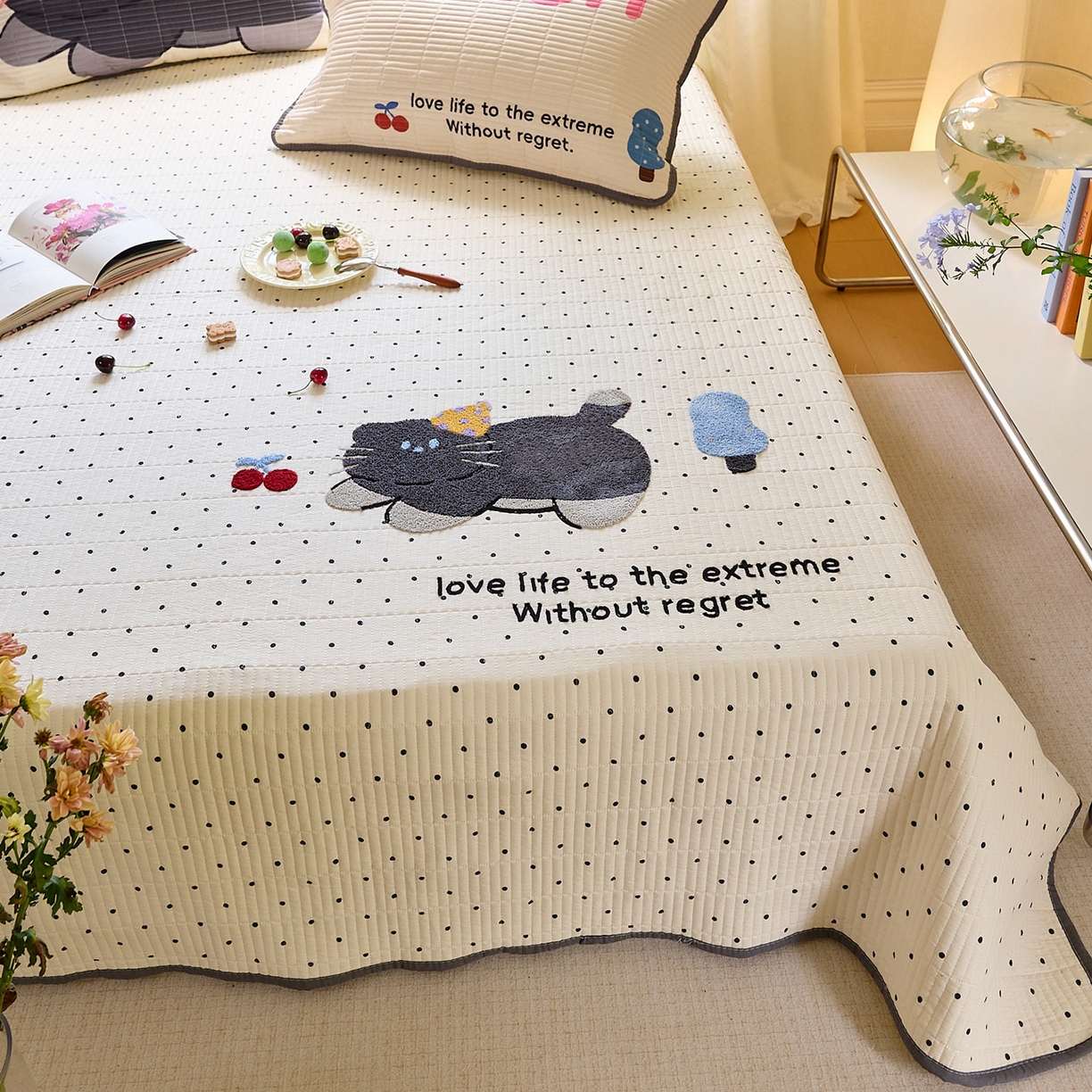 91家纺网 家纺一手货源 找家纺 鑫喜莱家纺 2025新款毛巾绣云朵棉床盖三件套 胖猫