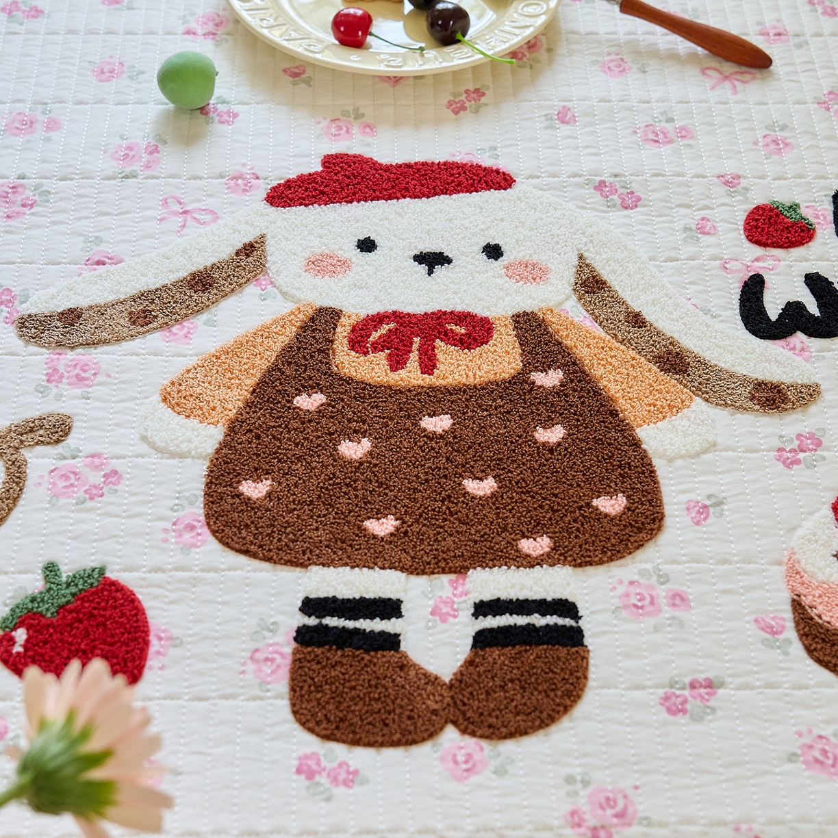 91家纺网 家纺一手货源 找家纺 鑫喜莱家纺 2025新款毛巾绣云朵棉床盖三件套 软萌垂耳兔