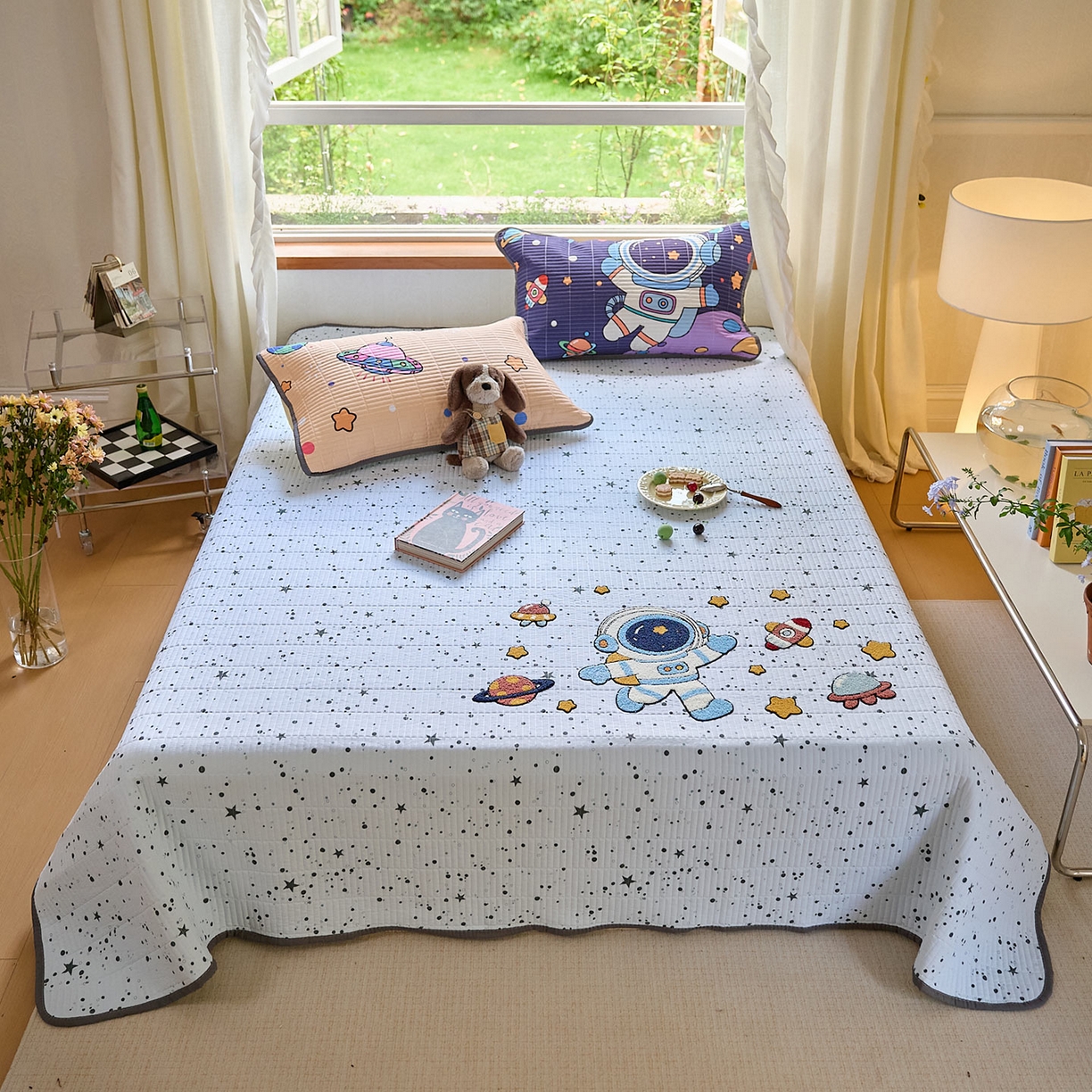 鑫喜莱家纺 2025新款毛巾绣云朵棉床盖三件套 太空漫步