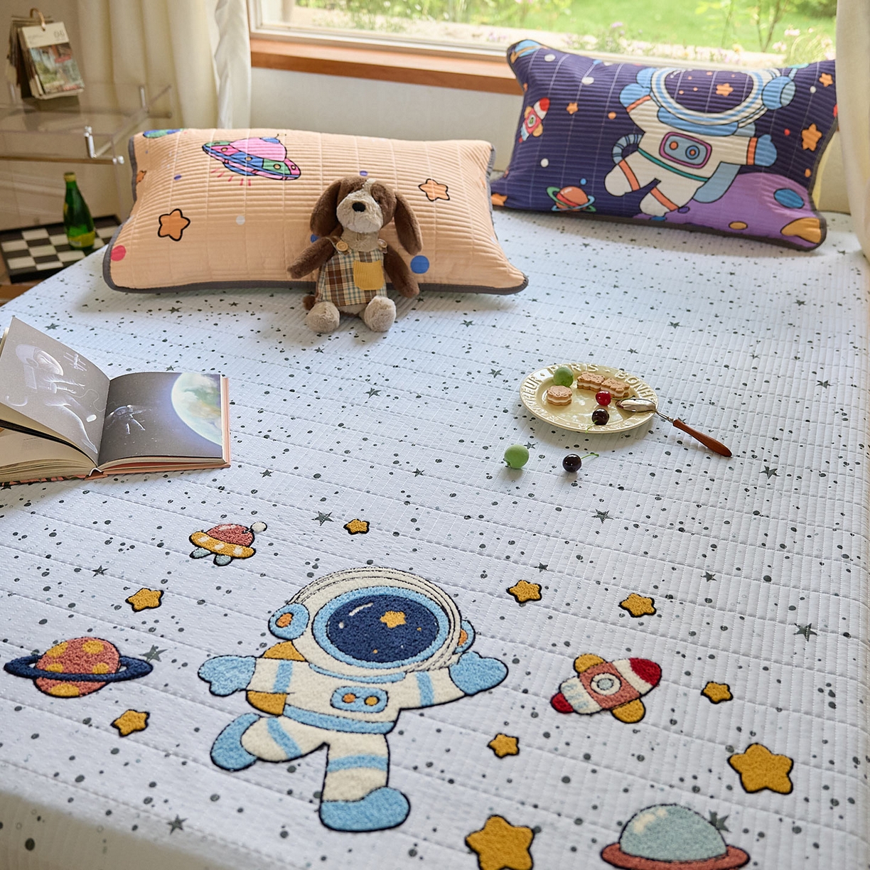 91家纺网 家纺一手货源 找家纺 鑫喜莱家纺 2025新款毛巾绣云朵棉床盖三件套 太空漫步