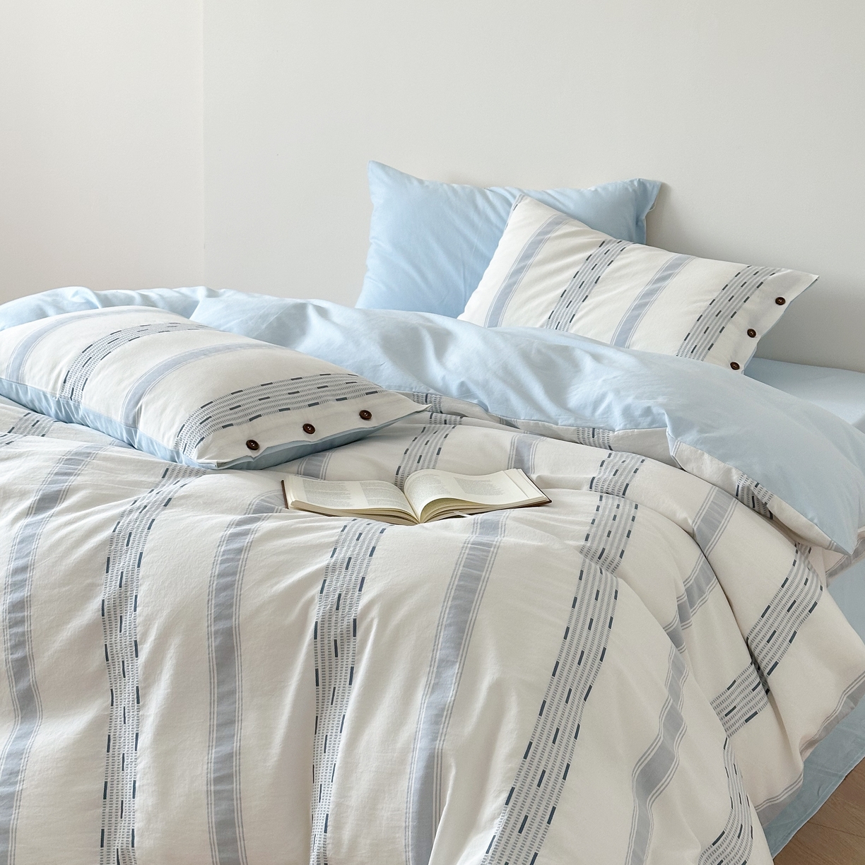 91家纺网 家纺一手货源 找家纺 曼布缇 2025新款全棉色织提花水洗棉四件套套件（券后控价268/288,308起） 格调-纯净蓝