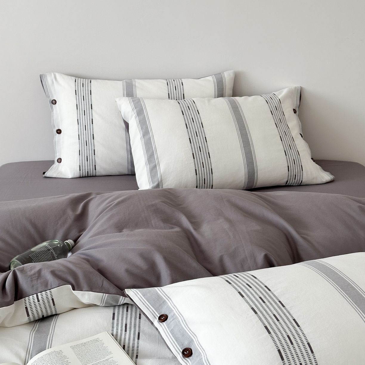 91家纺网 家纺一手货源 找家纺 曼布缇 2025新款全棉色织提花水洗棉四件套套件（券后控价268/288,308起） 格调-灰