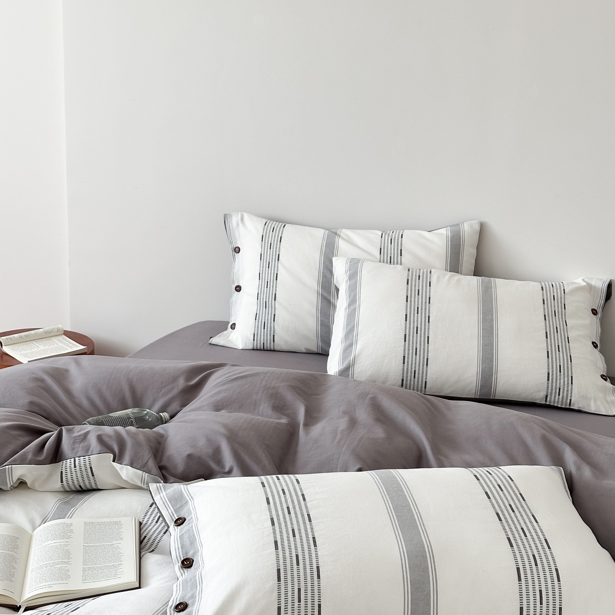 91家纺网 家纺一手货源 找家纺 曼布缇 2025新款全棉色织提花水洗棉四件套套件（券后控价268/288,308起） 格调-灰