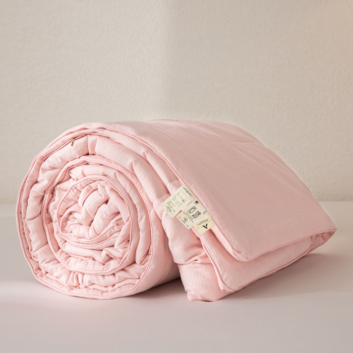 91家纺网 家纺一手货源 找家纺 鸣升家纺 2025新款四季款全棉大豆被 菽菽木兰-粉