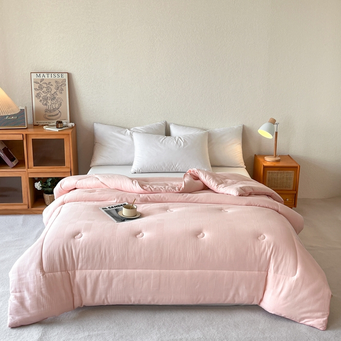 91家纺网 家纺一手货源 找家纺 鸣升家纺 2025新款四季款全棉大豆被 菽菽木兰-粉